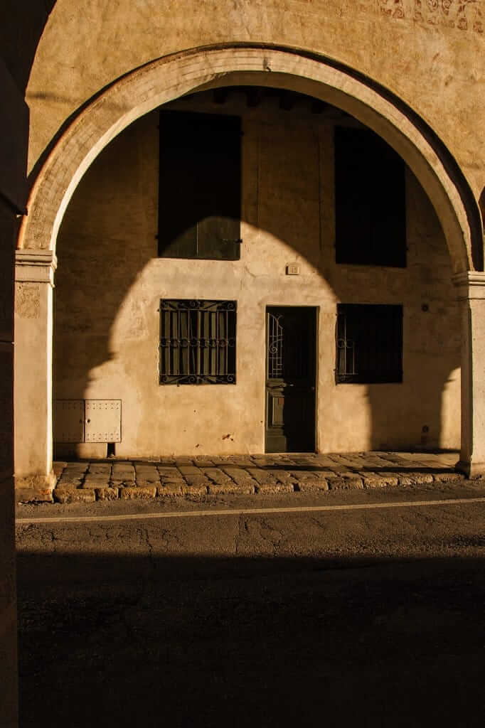 treviso arch way and frescoes